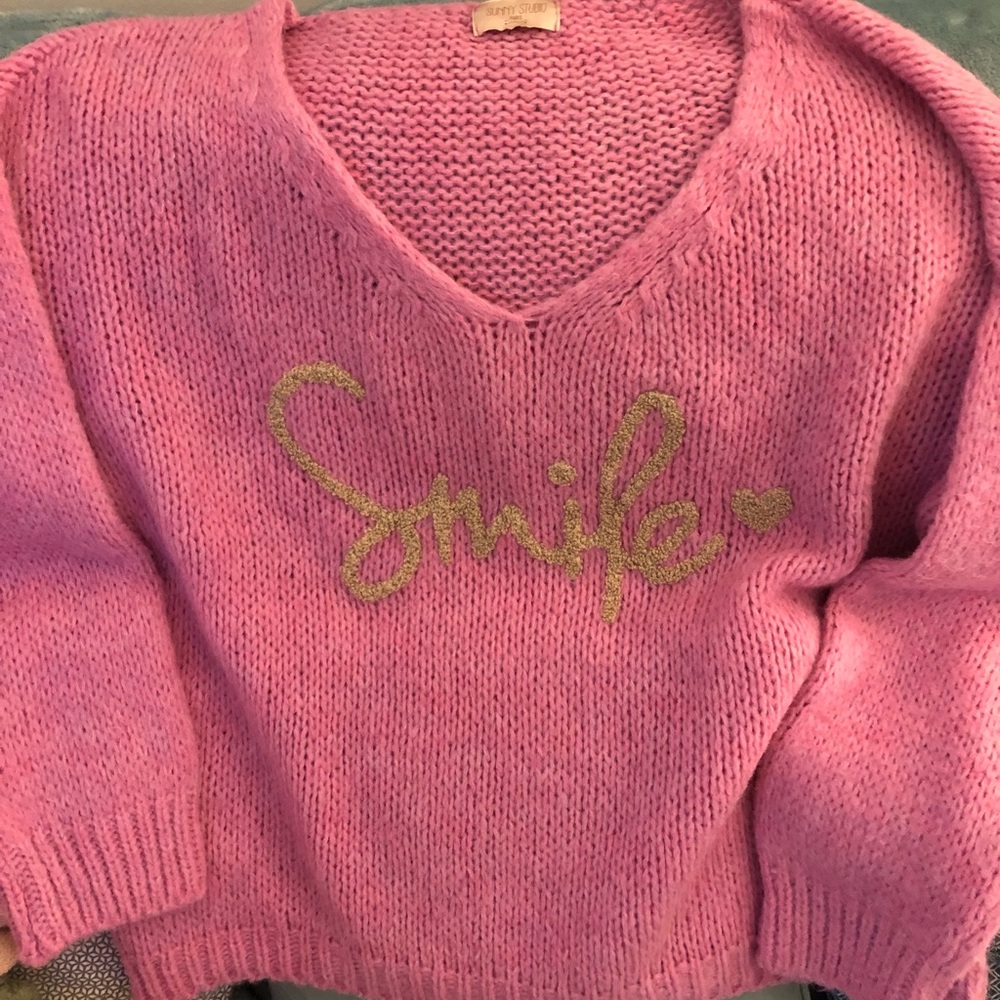 Very trendy,soft pullover loose style ,one size